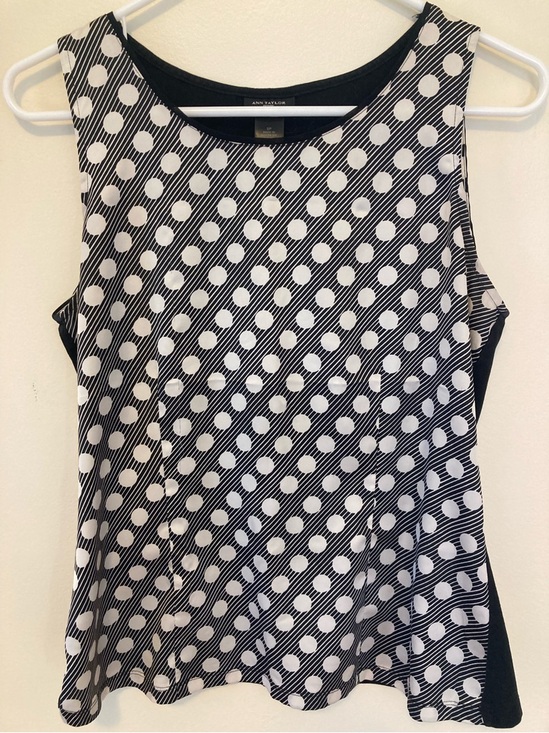 6 Ann Taylor/Loft tops. All sizes small and petite small. - Picture 4 of 13